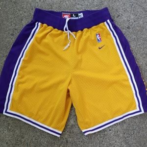 Vintage Nike Los Angeles Lakers Shorts
